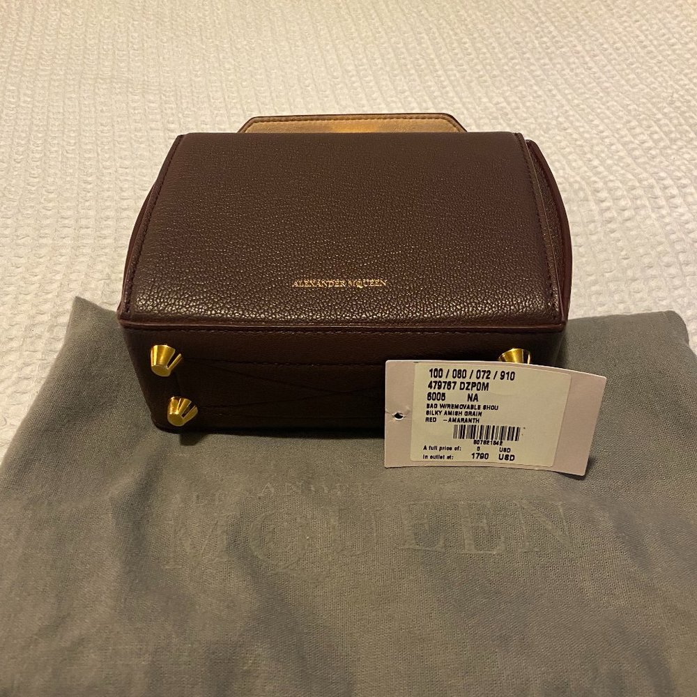 *Authentic Brand New Alexander McQueen purse